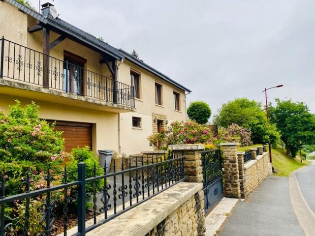 Gite La Mie De Pain Bogny-sur-Meuse المظهر الخارجي الصورة